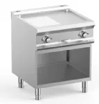 Plancha professionnelle électrique lisse et rainurée sur placard ouvert MBM - DOMINA PRO 700 Plancha professionnelle électrique lisse et rainurée sur placard ouvert MBM - DOMINA PRO 700