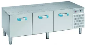 Soubassement réfrigéré 3 portes longueur 1600mm profondeur 600/650mm MBM Soubassement réfrigéré 3 portes longueur 1600mm profondeur 600/650mm MBM